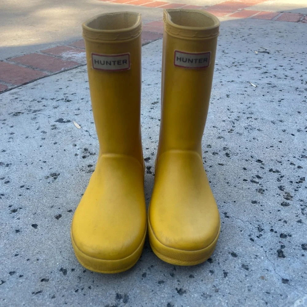 Hunter Classic Rain Boots Kids 10 Yellow Rubber Winter Storm